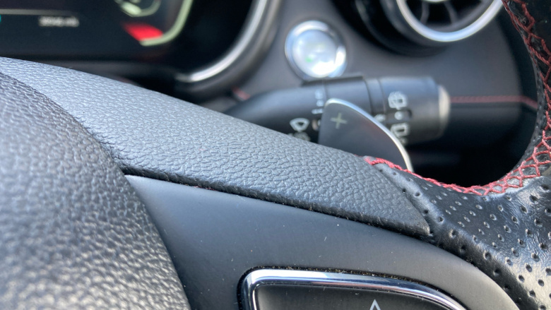 MG Hs 1.5 T-GDI Exclusive 5dr DCT Petrol Hatchback